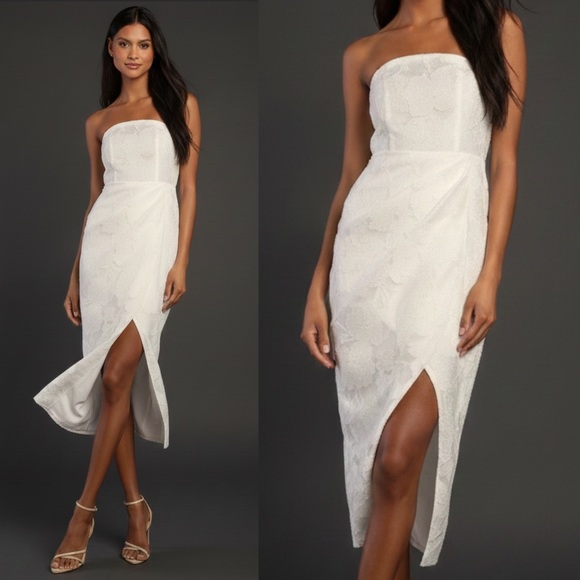 Lulus Dresses & Skirts - Lulus NWT Dreamy Vision Floral Burnout Jacquard Strapless Midi Dress Medium